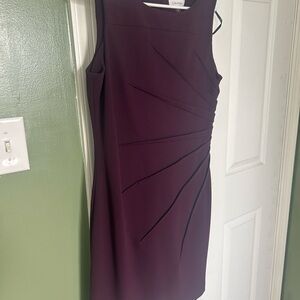 Maroon/purple dress perfect for work wear or cocktail event